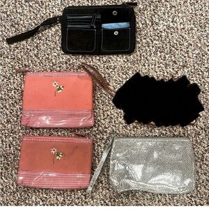 Bundle of 4 small cosmetic bags